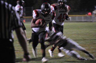 Evan Culver runs for another touchdown against Catty