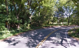 The approximate location of two crashes on Bingen Road on Tuesday, Oct. 13, 2015