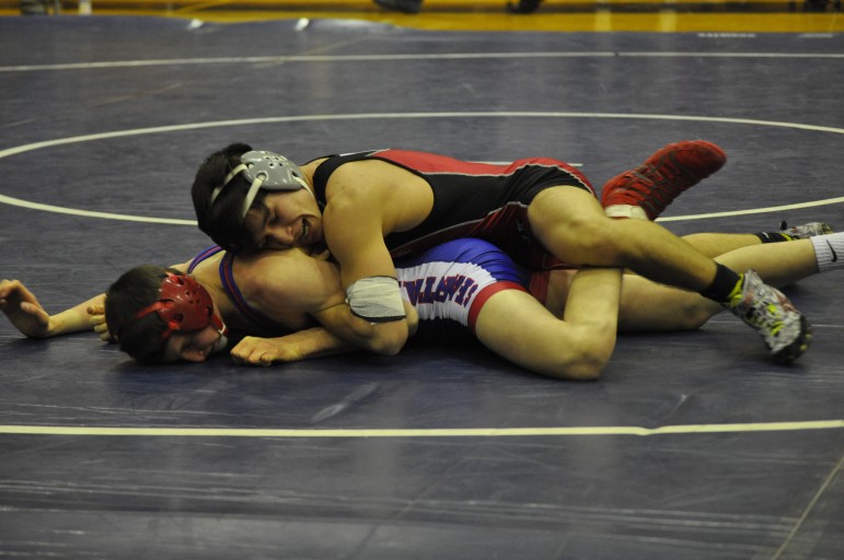 Saucon Valley's Jonah Zych looking to bar it up against North Schuylkill's Mason Madden Edwards