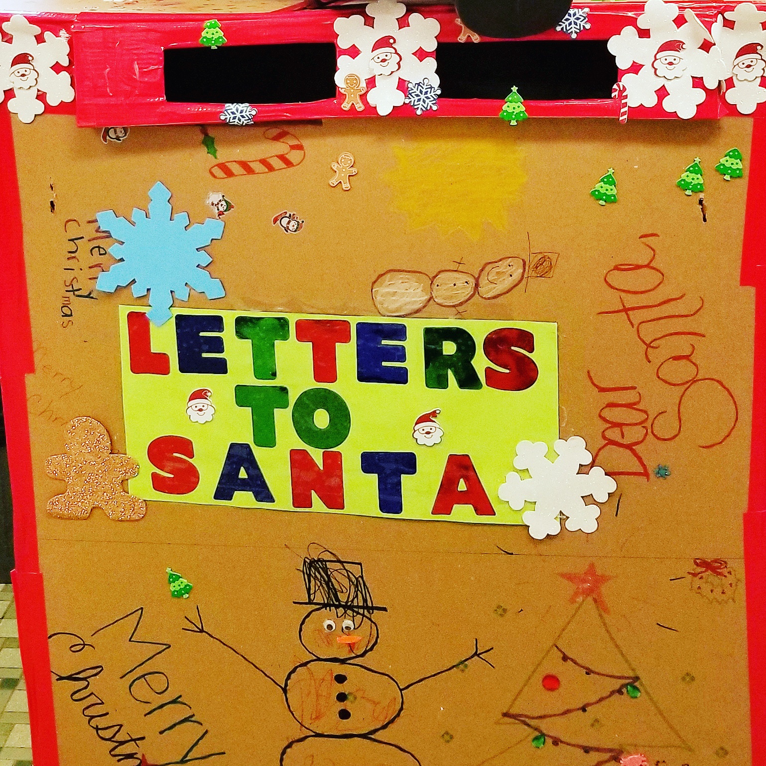 kids-can-mail-letters-to-santa-at-hellertown-post-office