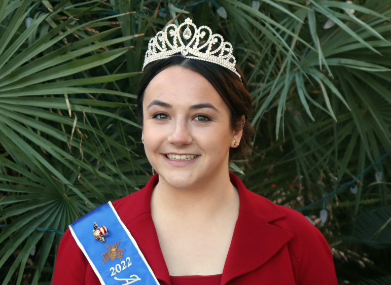 2022 American Honey Queen Lucy Winn