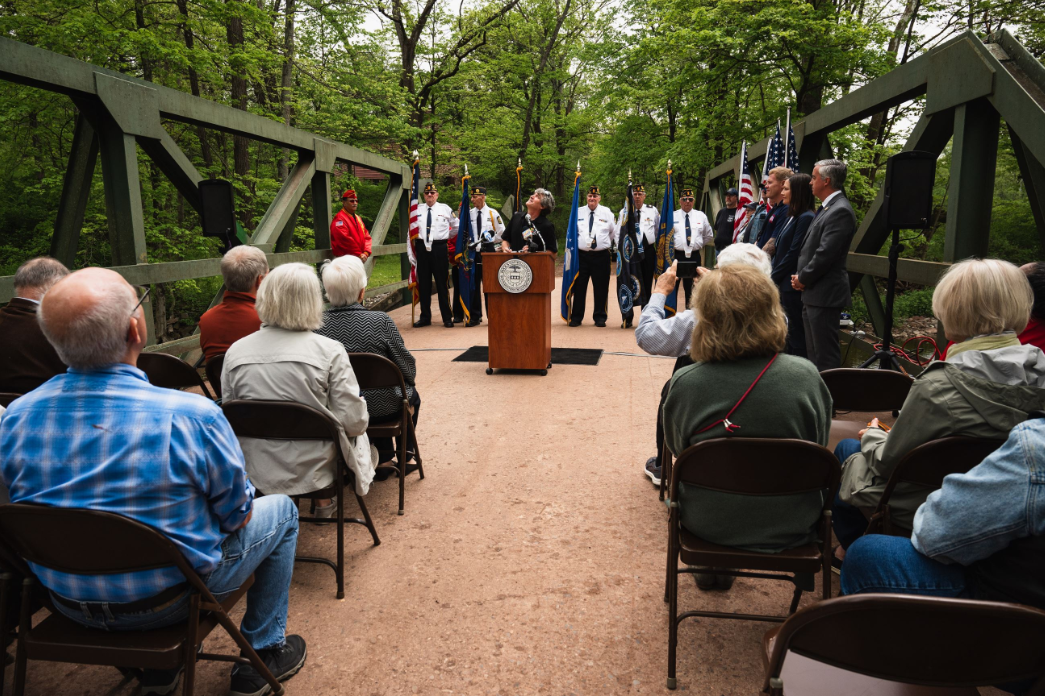 Tinicum Bridge Vietnam