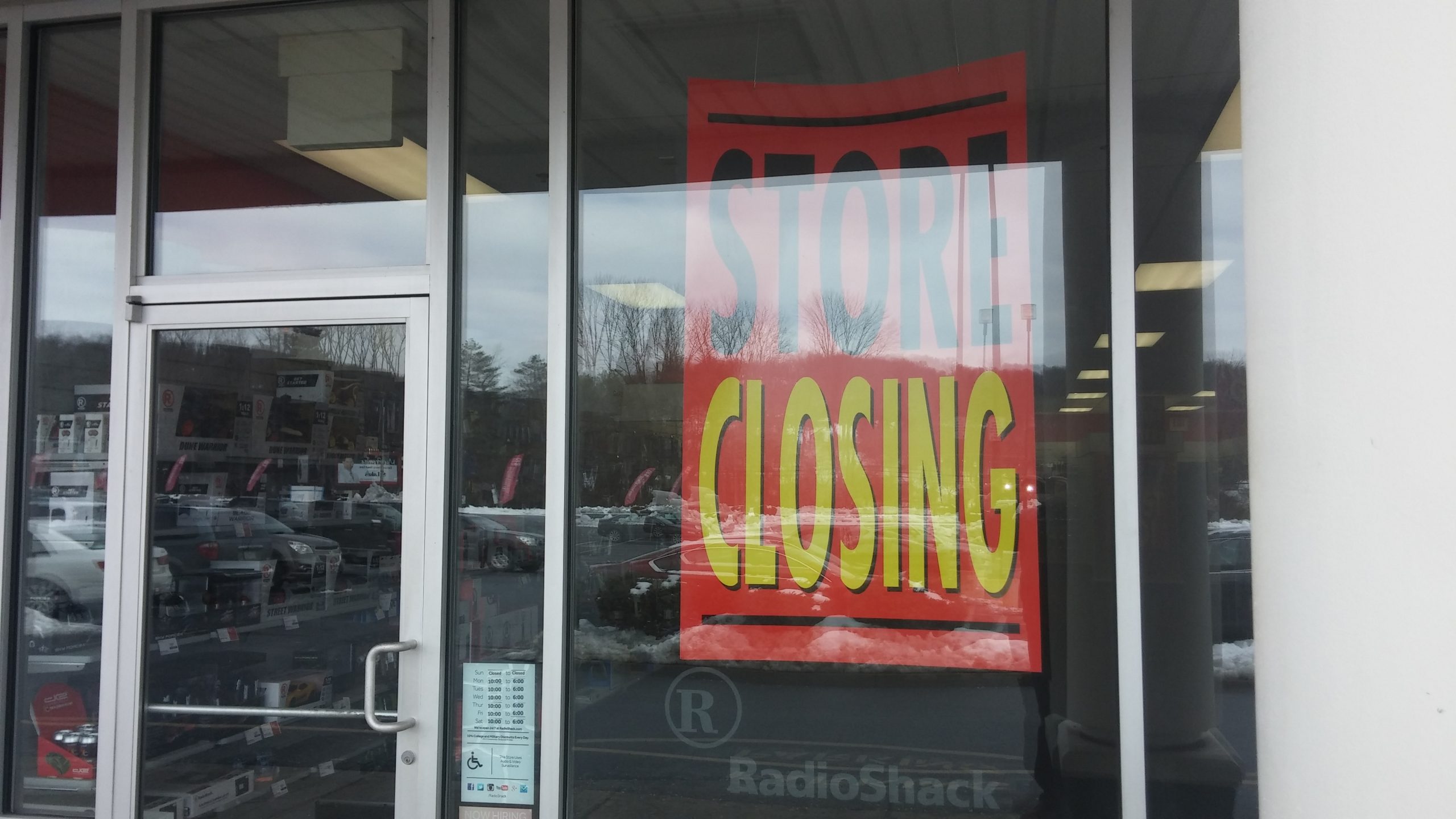 A "Store Closing" sign hangs in the window of the RadioShack store on Rt. 378 in Lower Saucon Township on Feb. 10, 2015.