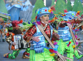 The Uptown String Band will perform in the 2015 Saucon Valley Spirit Parade.