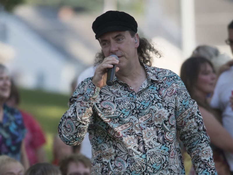 Large Flowerheads Concerts