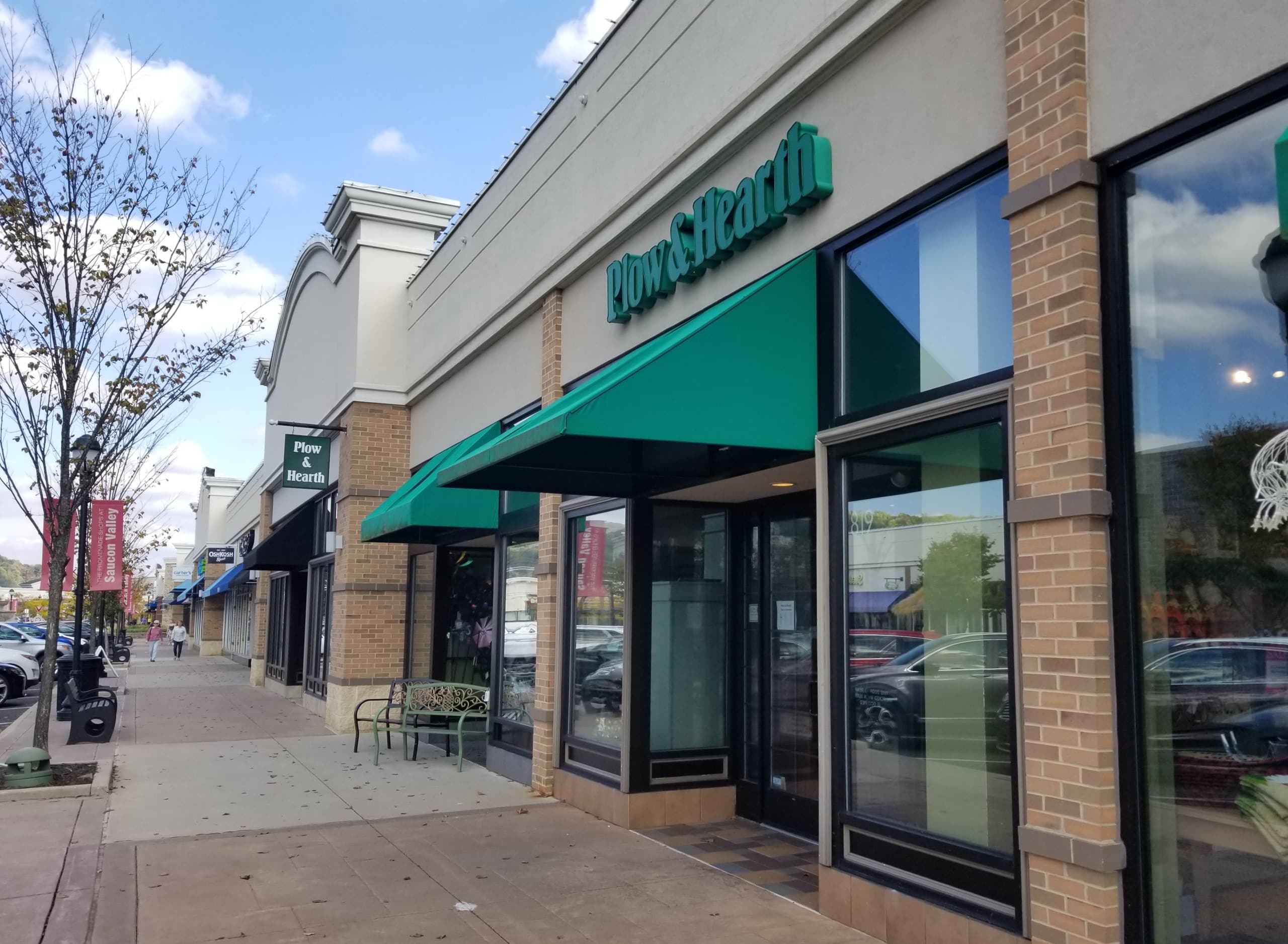 Plow Hearth Store Promenade Shops