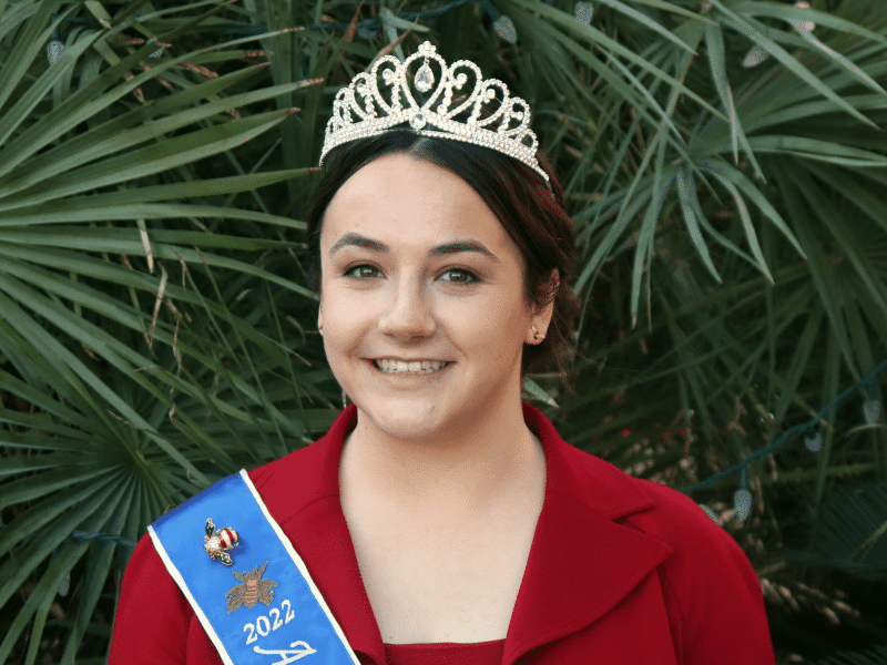 2022 American Honey Queen Lucy Winn