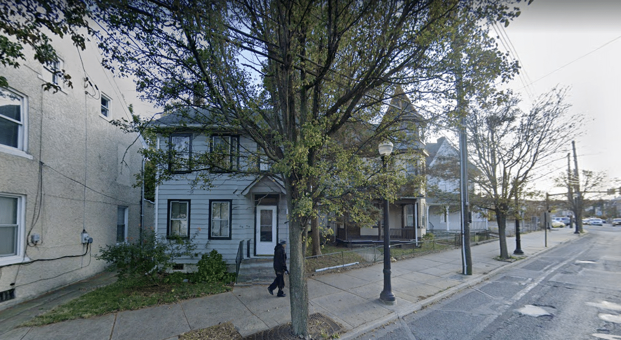 414 Broadway AutoZone