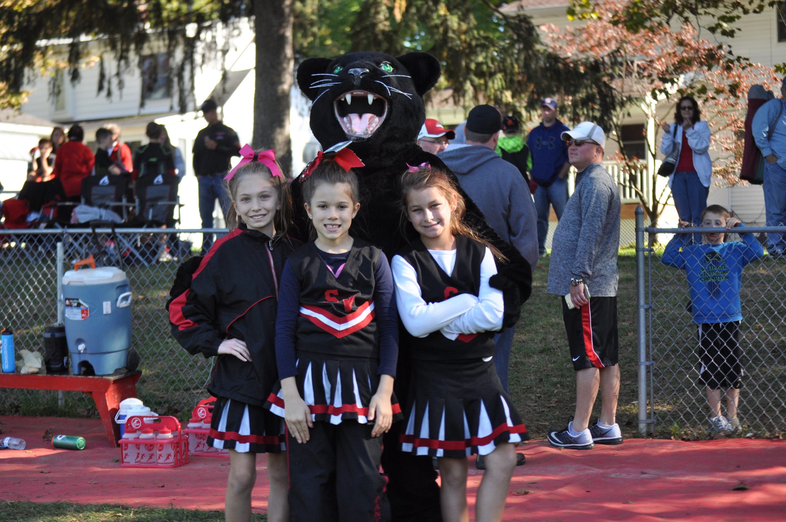 (l to r) Alison Kacerik, Riley Craig, Adrianna Pretopapa and Panther