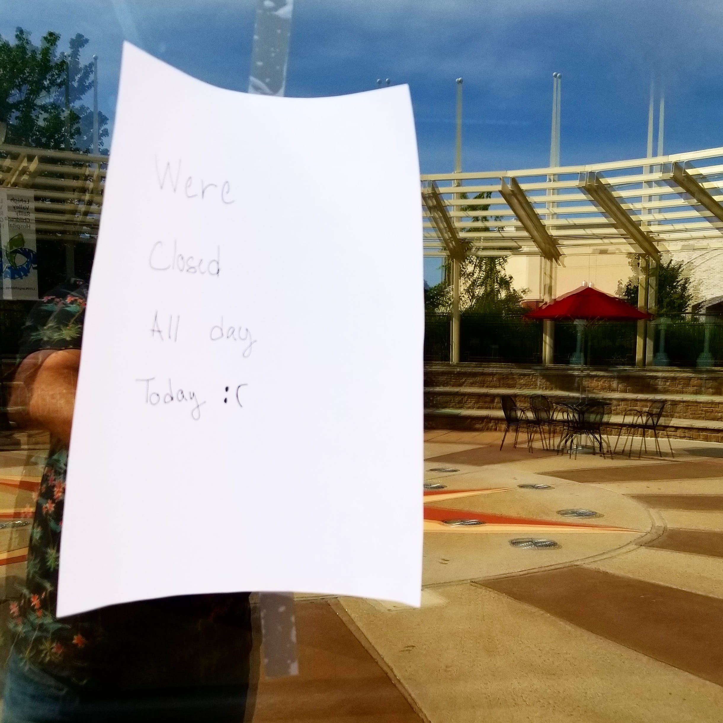 Starbucks Closed Promenade Shops