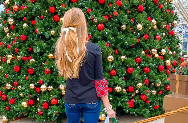 Promenade Shops Tree