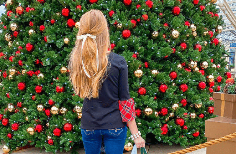 Promenade Shops Tree