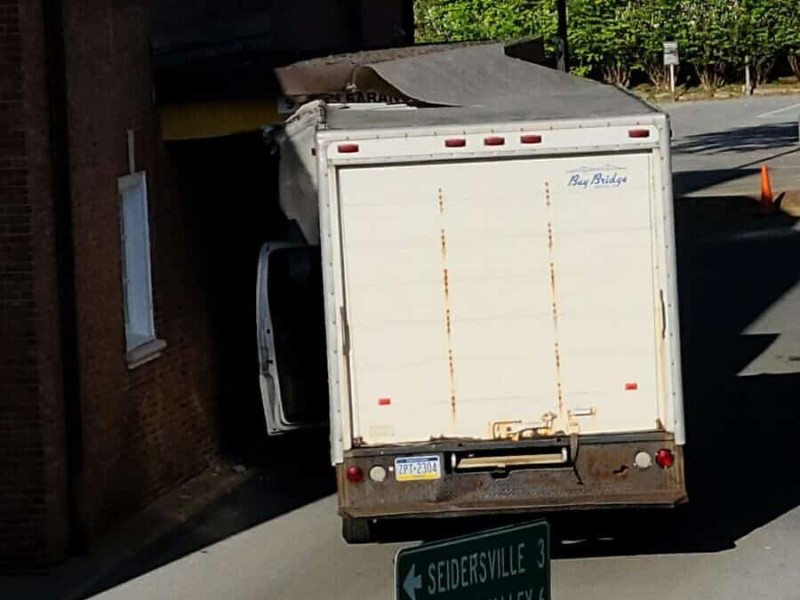 Stuck Truck Hellertown