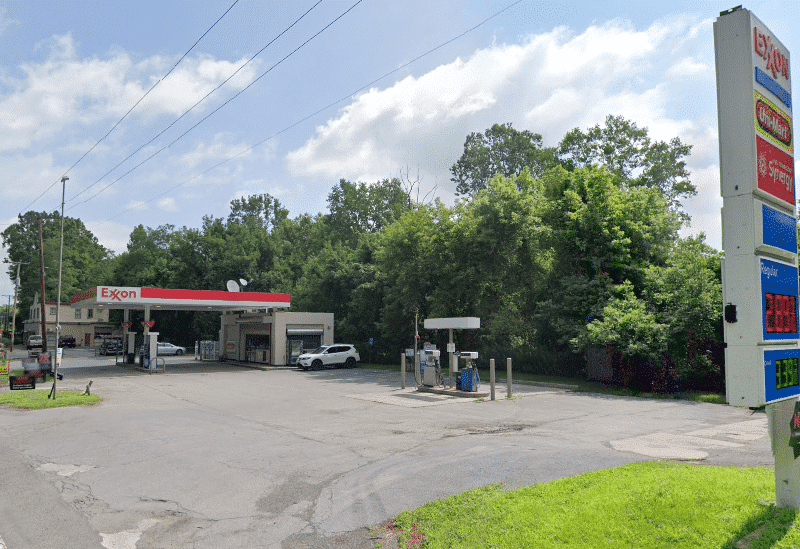 Riegelsville Exxon Gas Skimmers