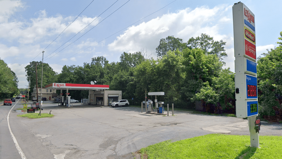 Riegelsville Exxon Gas Skimmers