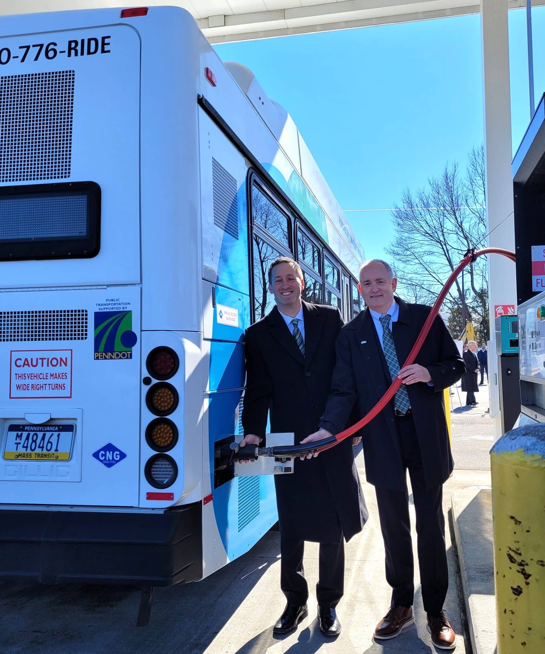 Shaun Hart of UGIES and Owen O'Neil of LANTA (l-r)
